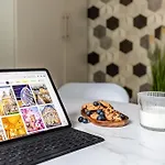 Nightfall Escape - M&n Bucareste