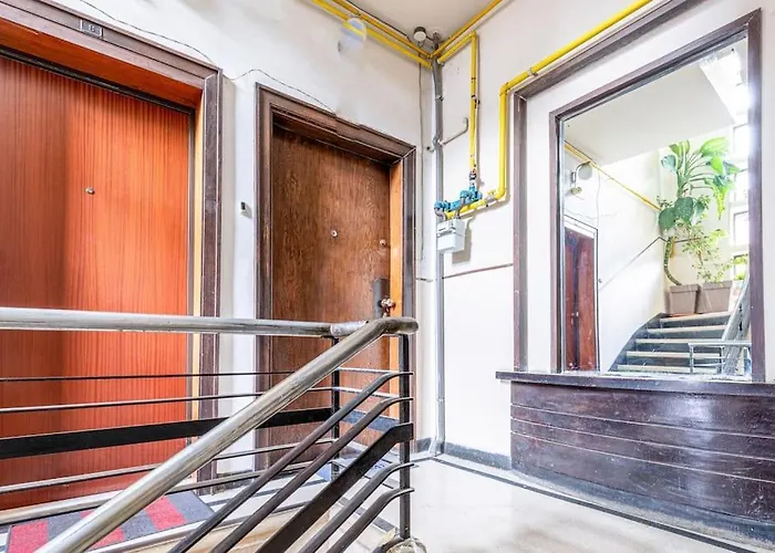 Nightfall Escape - M&n Boekarest