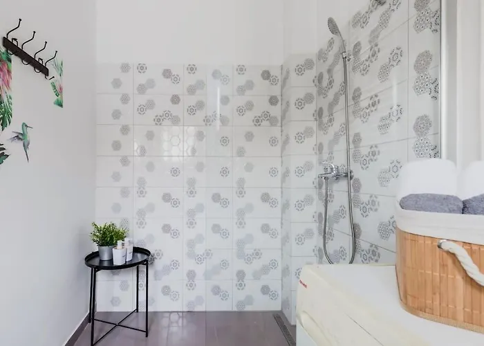 Nightfall Escape - M&n *